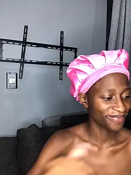 Snapshot of Caramel102004 chatting on February 2026 11:31:02 PM Caramel102004 online show from February 2026 11:31:02 PM