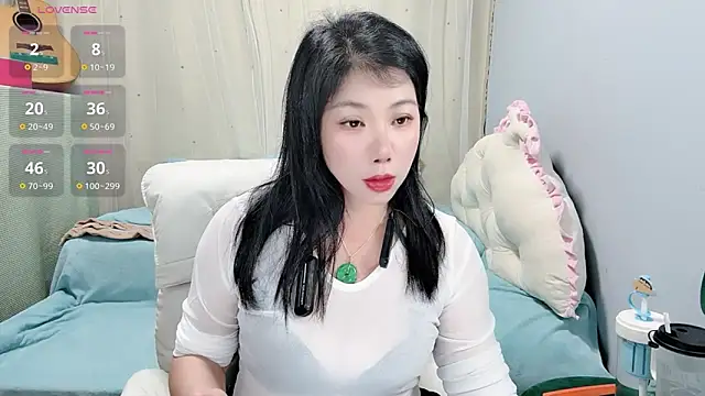 Huanhuan- online show from October 2025 02:15:02 PM