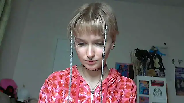 Paradoxy  online show from April 2026 07:50:02 PM