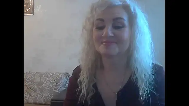 LadySexyBlond online show from April 2026 04:43:01 AM