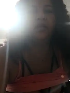 Snapshot of MEYBELLATINA chatting on April 2026 11:42:02 PM MEYBELLATINA online show from April 2026 11:42:02 PM