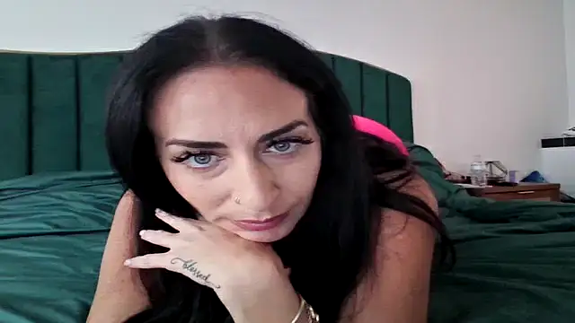 sexyblue queen online show from May 2026 10:27:01 PM