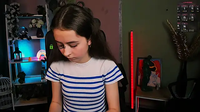 rebecca smile online show from November 2025 12:42:01 PM