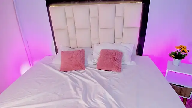 Snapshot of Athenea__fox chatting on October 2025 11:20:02 AM Athenea fox online show from October 2025 11:20:02 AM