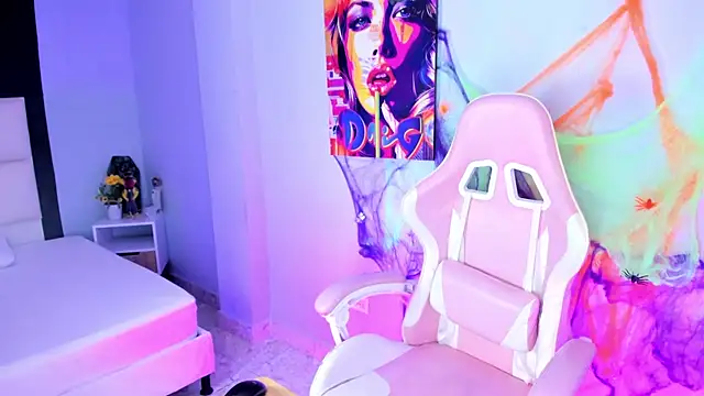 Snapshot of Athenea__fox chatting on November 2025 11:44:01 AM Athenea fox online show from November 2025 11:44:01 AM