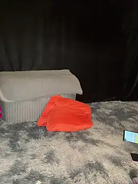 SaraNoir80 online show from April 2026 12:57:02 AM