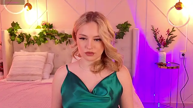 EllyLinn online show from March 2026 05:17:02 PM