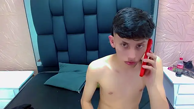 thaigo twink38 online show from December 2025 05:13:01 AM