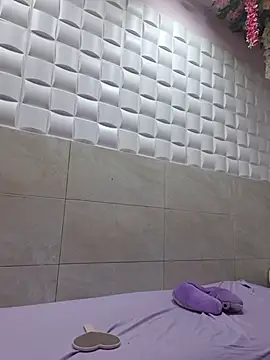 EmmaValencia  online show from February 2026 10:04:01 PM