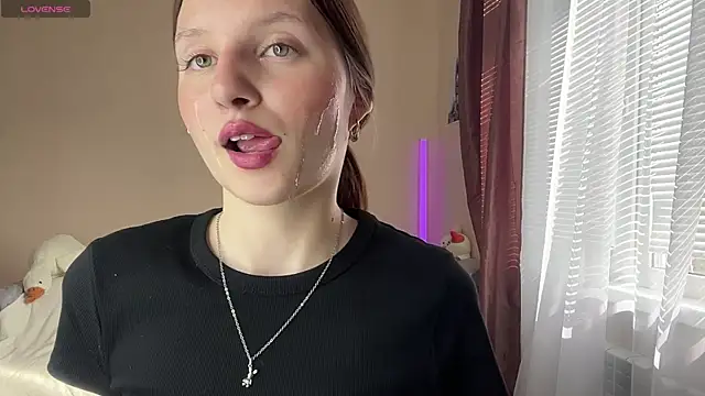 JanellHousen online show from July 2026 05:10:02 AM