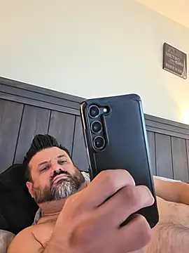 Roddog18 online show from July 2026 10:58:01 PM
