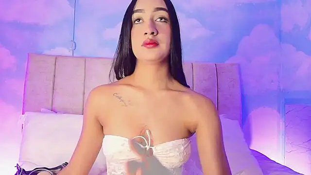 Nikolbrice online show from April 2026 07:03:02 PM