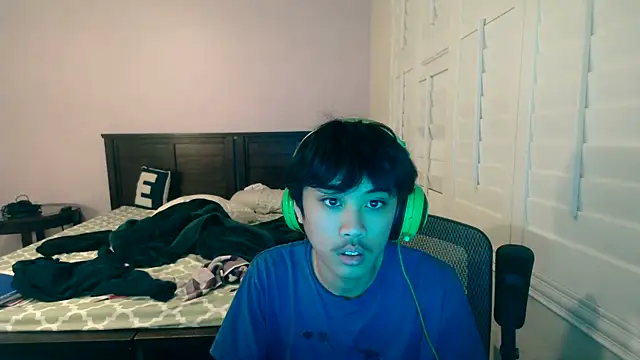 youngasianboy2007 online show from April 2026 09:18:01 AM