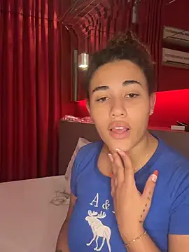 Snapshot of CasalMaldoso02 chatting on June 2026 01:10:02 AM CasalMaldoso02 online show from June 2026 01:10:02 AM
