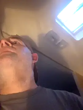 DeeBestEver online show from April 2026 02:44:01 AM