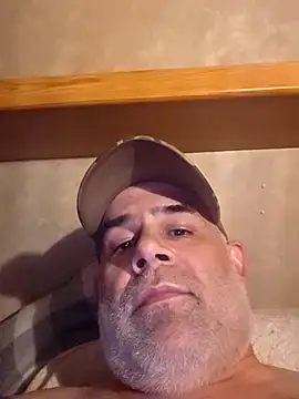 Snapshot of DeeBestEver chatting on April 2026 12:08:02 PM DeeBestEver online show from April 2026 12:08:02 PM