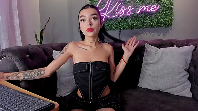 scarlettvelvet  online show from October 2025 03:11:02 PM