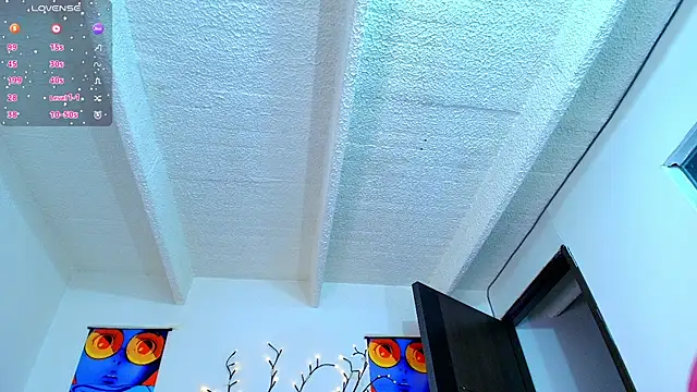 Bennuluspeach  online show from December 2025 12:33:02 PM