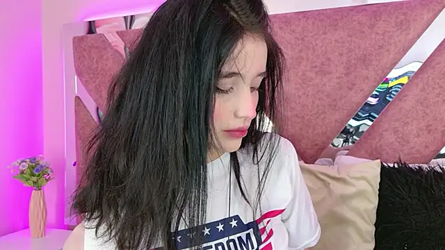 MeganR  online show from April 2026 03:29:02 AM