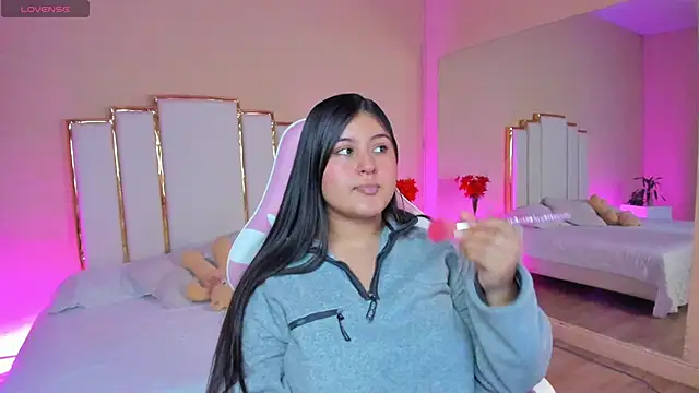 AnnaSwift  online show from February 2026 01:27:02 PM