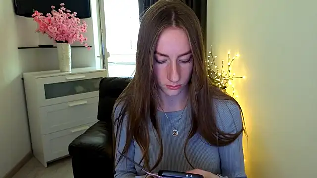 GoldenRose  online show from March 2026 02:01:01 PM