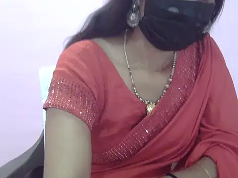 Laila Cute online show from March 2026 03:45:02 AM
