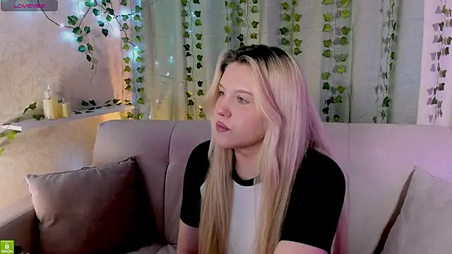 Malisha kiss online show from April 2026 11:08:01 AM