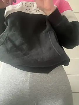 pleasedontpressaredburton online show from October 2025 07:31:02 AM