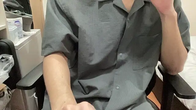 16hornydog online show from November 2025 05:12:01 PM