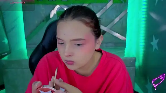 Snapshot of mia_foster_t chatting on June 2026 01:04:01 PM mia foster t online show from June 2026 01:04:01 PM