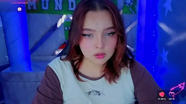 Snapshot of mia_foster_t chatting on July 2026 03:58:02 PM mia foster t online show from July 2026 03:58:02 PM