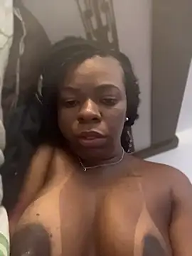 Priihmedeiros online show from April 2026 09:03:01 AM