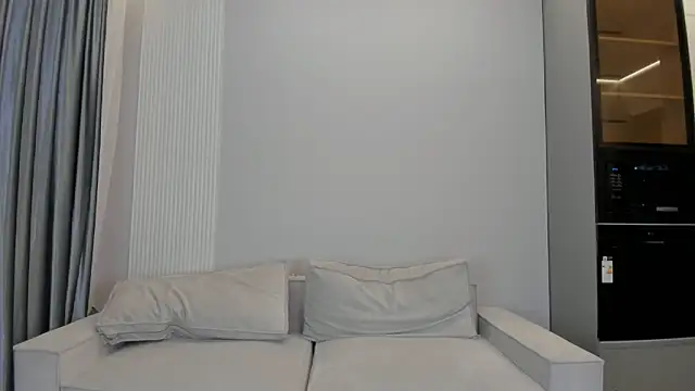 angel soo online show from December 2025 01:20:02 PM