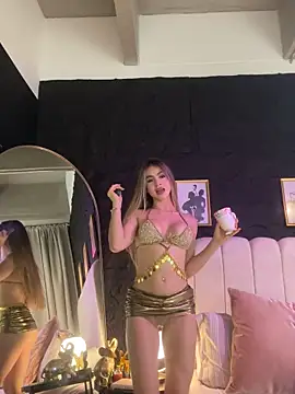 Snapshot of Lisa_Belluci chatting on October 2025 12:40:02 AM Lisa Belluci online show from October 2025 12:40:02 AM