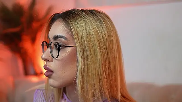 AileenKiss online show from March 2026 08:57:02 PM