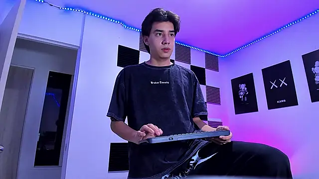 jeycobb online show from March 2026 01:20:02 AM