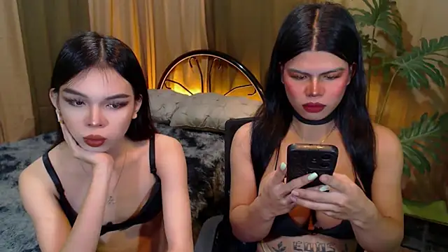 Snapshot of TWINKTRANSSHANEL chatting on October 2025 10:16:02 AM TWINKTRANSSHANEL online show from October 2025 10:16:02 AM