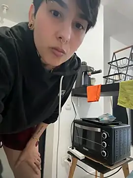 DaisyEmily online show from November 2025 10:09:01 PM