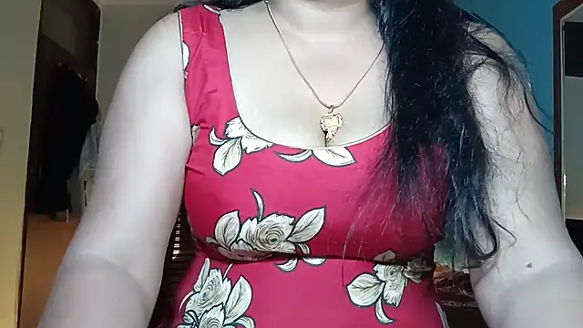 Snapshot of horny_milf_couple chatting on June 2026 06:17:01 PM horny milf couple online show from June 2026 06:17:01 PM