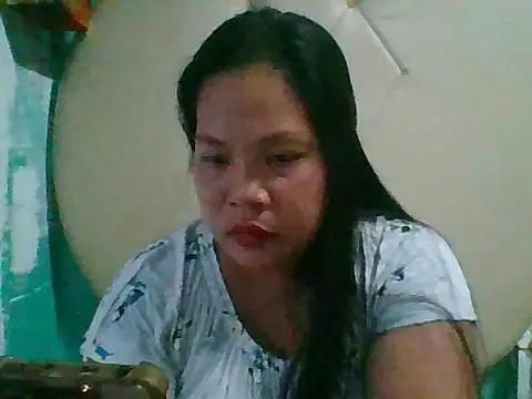 Snapshot of shyhotpinay_32 chatting on July 2026 03:05:01 PM shyhotpinay 32 online show from July 2026 03:05:01 PM