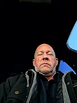 Snapshot of moonbeam37 chatting on December 2025 02:43:02 PM moonbeam37 online show from December 2025 02:43:02 PM