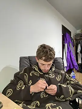 noah red online show from December 2025 02:38:01 AM