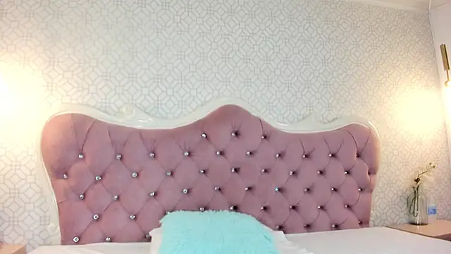 MarcelaCortes online show from July 2026 09:41:02 PM