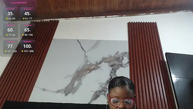 Snapshot of Kim_Browns chatting on July 2026 02:47:01 AM Kim Browns online show from July 2026 02:47:01 AM