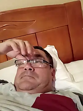 Snapshot of Alfred_00000 chatting on October 2025 11:42:02 AM Alfred 00000 online show from October 2025 11:42:02 AM