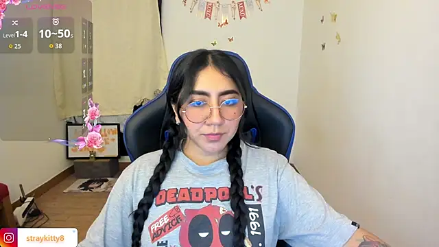 LoveLyy- online show from April 2026 10:31:02 PM