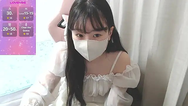 Snapshot of hinako08 chatting on November 2025 01:37:01 AM hinako08 online show from November 2025 01:37:01 AM