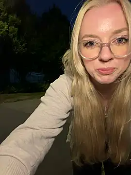 LinaLeana online show from July 2026 08:37:01 PM
