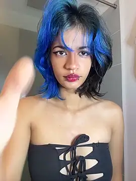 sukulaurens online show from April 2026 08:47:01 PM