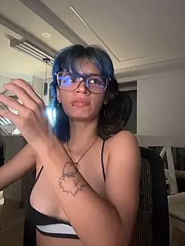 sukulaurens online show from May 2026 06:20:01 AM